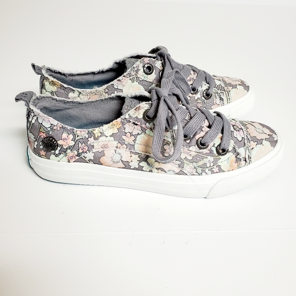 Just added: Blowfish Marley -! Check it out here: http://www.beautyofasite.com/products 